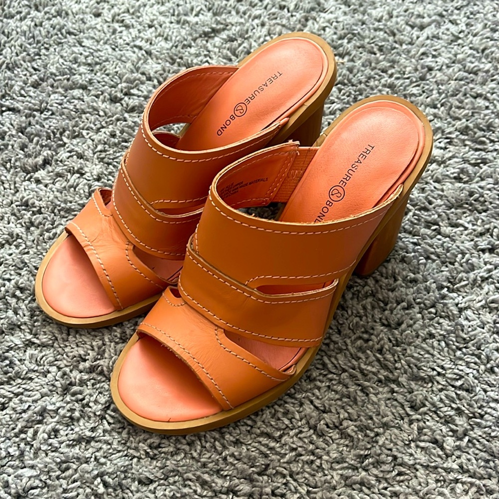 Treasure & Bond Allie Tan Leather Heel